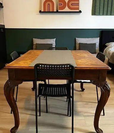 Very Convenient Near Center Appartement *