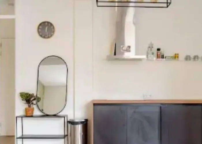 Very Convenient Near Center